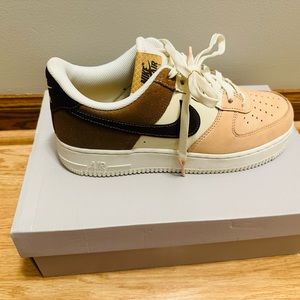 Nike Air Force 1 Neapolitan men’s size 9
